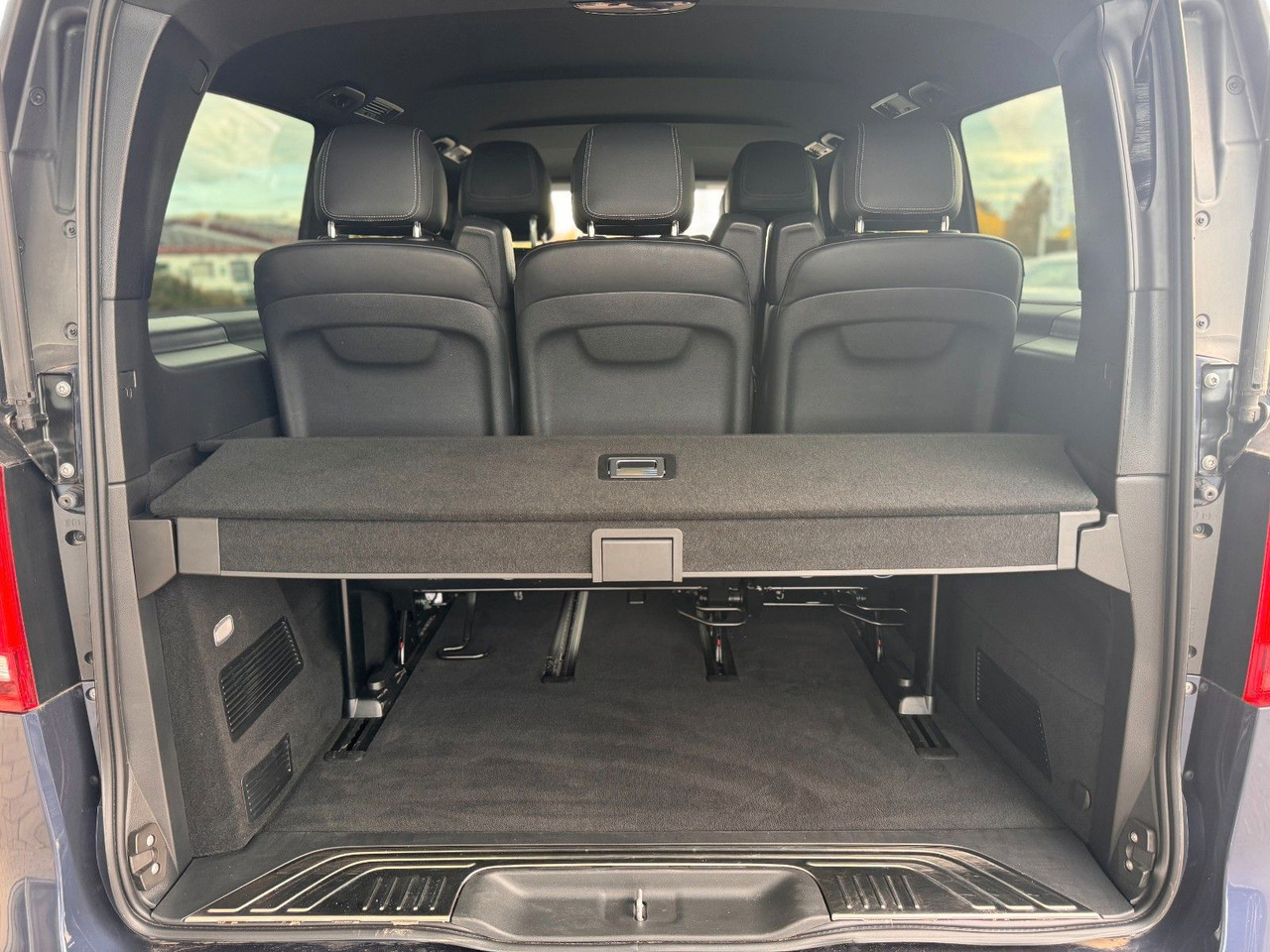 Transport de personnes Mercedes-Benz V 300 d AVA ED AMG AHK2,5to DISTRONIC: photos 7