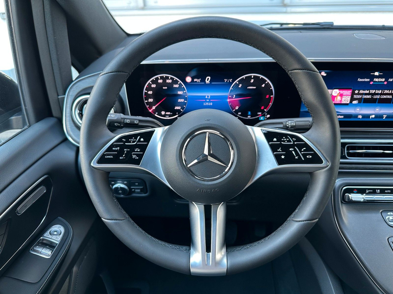 Voiture break Mercedes-Benz V 300 d AVANTGARDE Extralang 360Kamera Standheiz: photos 13