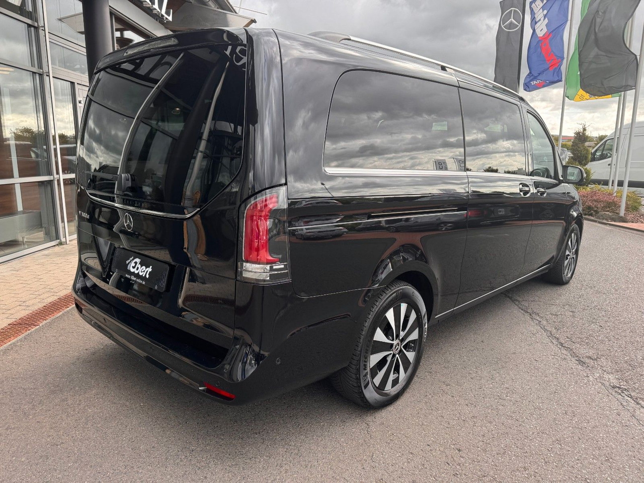 Mercedes-Benz V 300 d AVANTGARDE Extralang 360Kamera Standheiz - Voiture break: photos 4 Mercedes-Benz V 300 d AVANTGARDE Extralang 360Kamera Standheiz - Voiture break: photos 4