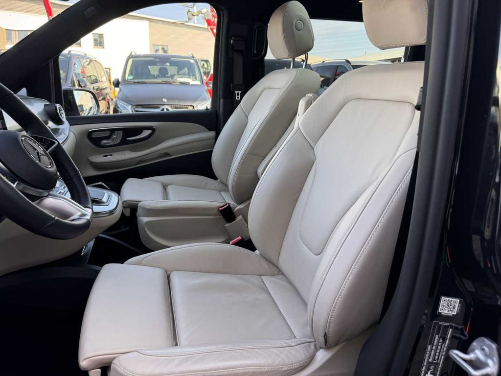 Minibus, Transport de personnes Mercedes-Benz V 300 d EXCLUSIVE 4MATIC Panorama AHK2,5 Stdheiz: photos 10