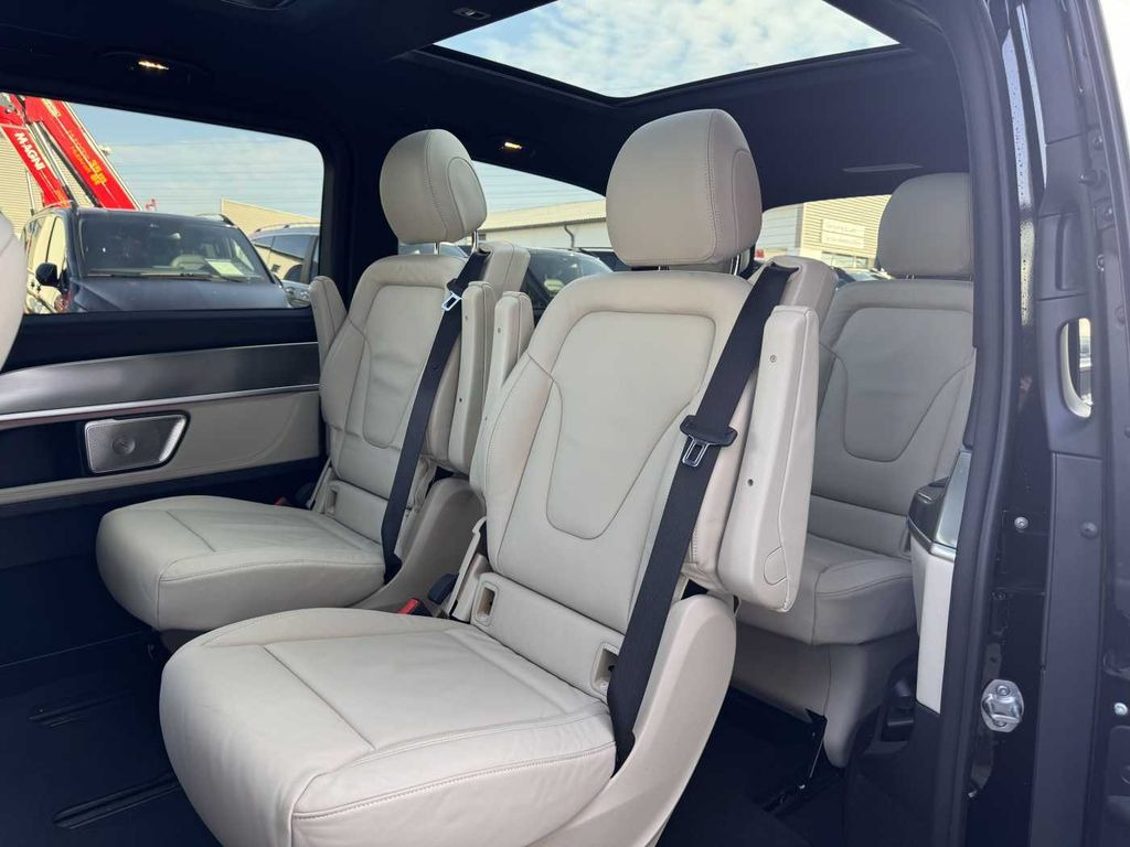 Minibus, Transport de personnes Mercedes-Benz V 300 d EXCLUSIVE 4MATIC Panorama AHK2,5 Stdheiz: photos 7