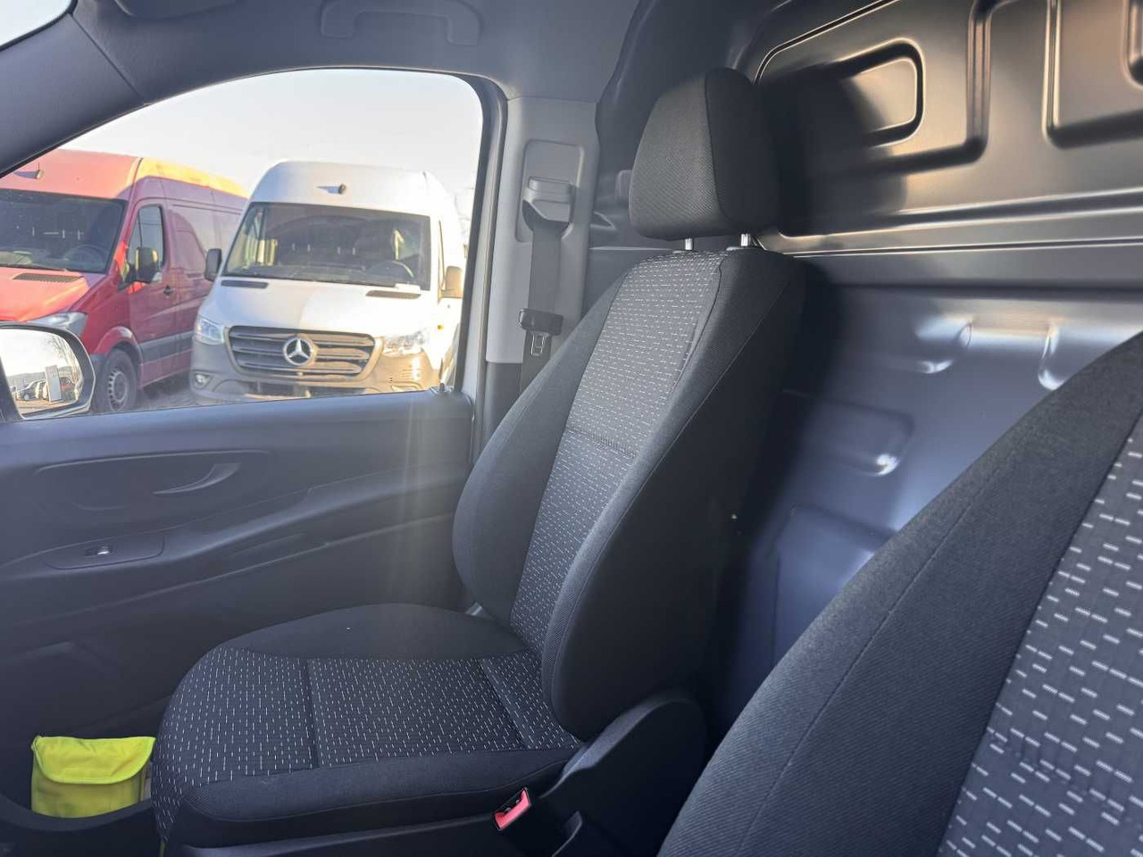 Fourgonnette, Utilitaire électrique neuf Mercedes-Benz eVito 112 Audio 30 Sitzheizung Kamera Tempomat: photos 8