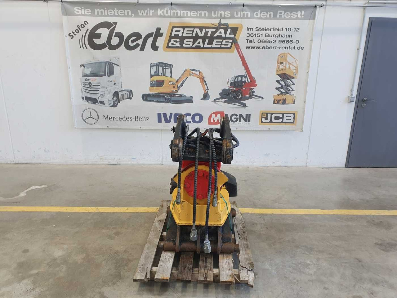 Rädlinger Schwenkrotator CAT M318 / CW 40 / 2016 - Tiltrotator: photos 1 Rädlinger Schwenkrotator CAT M318 / CW 40 / 2016 - Tiltrotator: photos 1