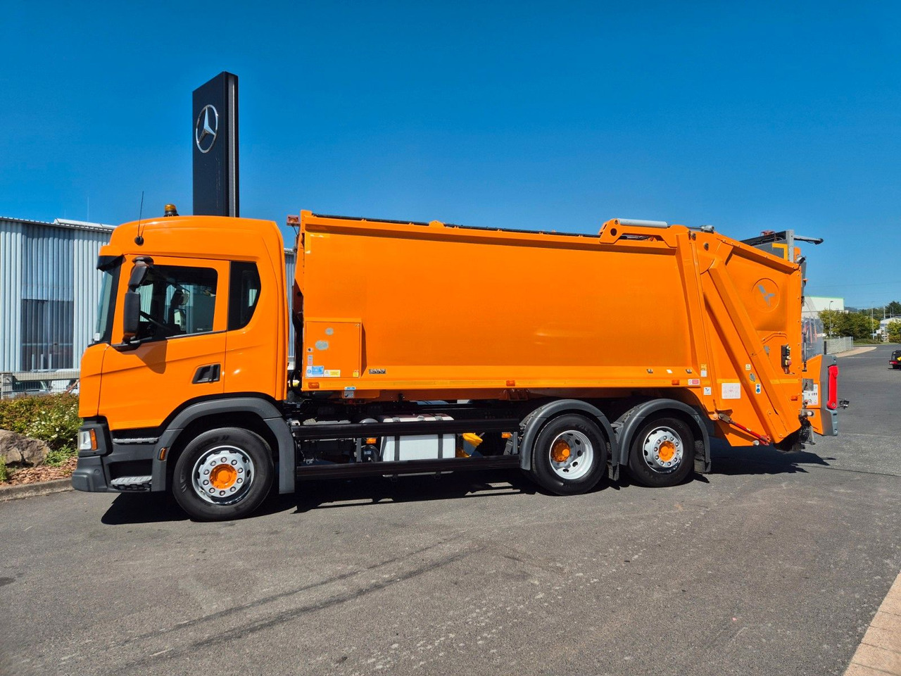 Scania P 320 B6x2*4NA Olympus 21 W ASF Hecklader - Benne à ordures ménagères: photos 4 Scania P 320 B6x2*4NA Olympus 21 W ASF Hecklader - Benne à ordures ménagères: photos 4