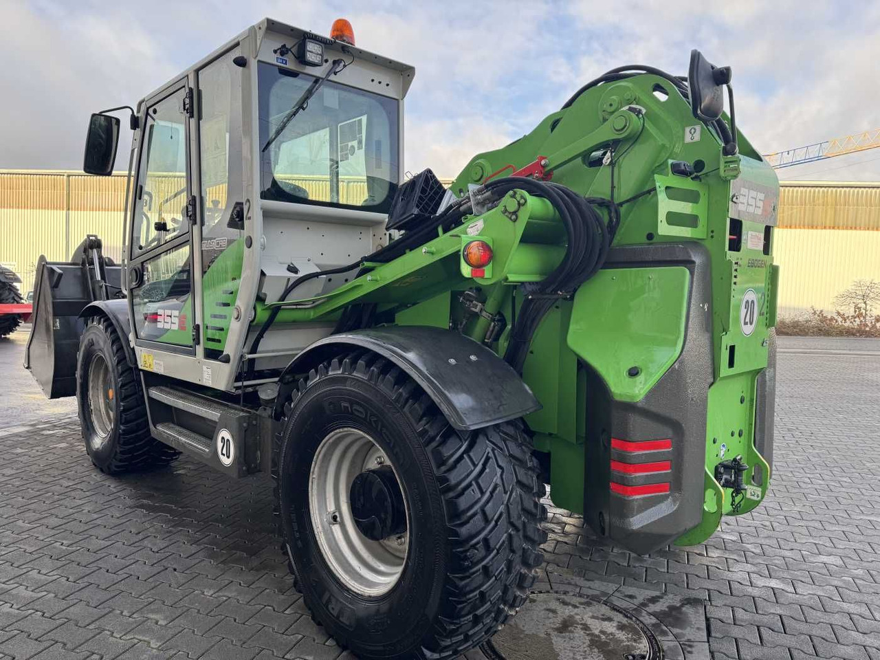 Sennebogen 355 E / Greifschaufel / nur 2.260h! - Chariot télescopique: photos 5 Sennebogen 355 E / Greifschaufel / nur 2.260h! - Chariot télescopique: photos 5