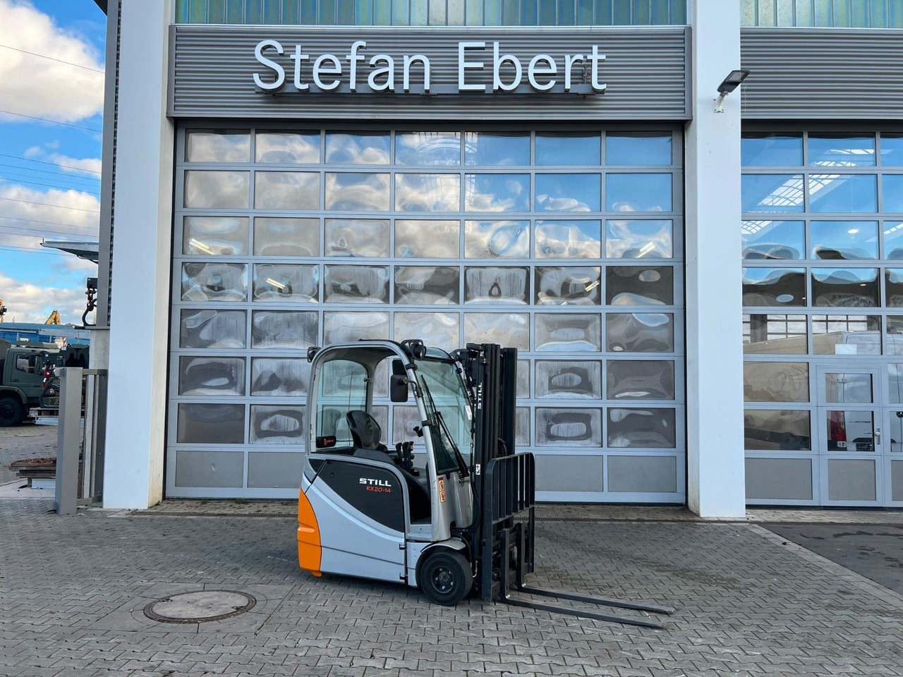 Still RX20-14 / Triplex: 4.60m! / nur 2.438h! / SS - Chariot élévateur électrique: photos 1 Still RX20-14 / Triplex: 4.60m! / nur 2.438h! / SS - Chariot élévateur électrique: photos 1