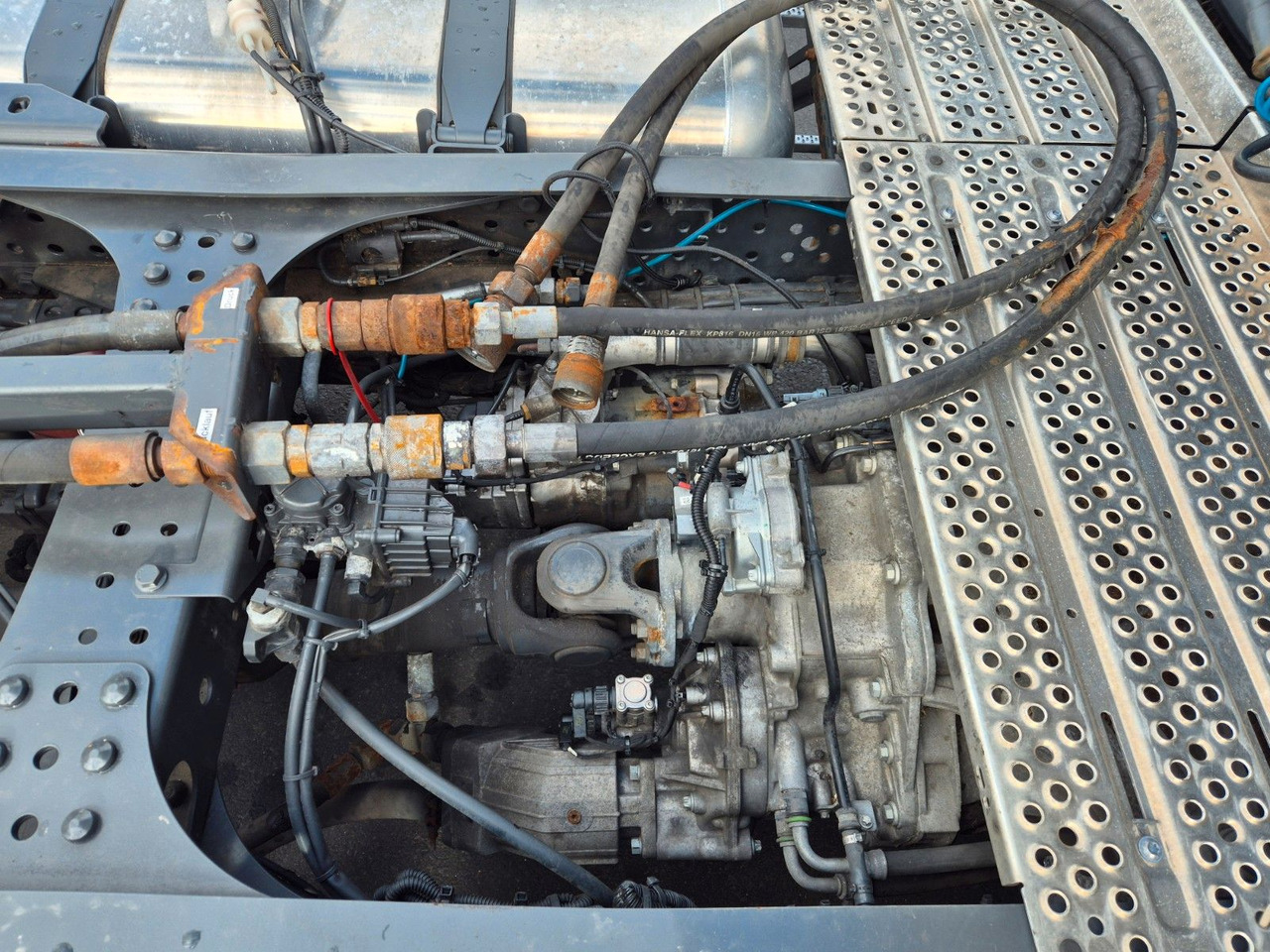 Mercedes-Benz Actros 1848 LS Hydraulik Reatarder Standklima en crédit-bail Mercedes-Benz Actros 1848 LS Hydraulik Reatarder Standklima: photos 10 Mercedes-Benz Actros 1848 LS Hydraulik Reatarder Standklima en crédit-bail Mercedes-Benz Actros 1848 LS Hydraulik Reatarder Standklima: photos 10