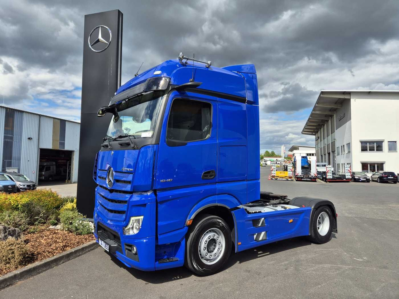 Mercedes-Benz Actros 1848 LS Retarder Standklima MirrorCam Big - Tracteur routier: photos 2 Mercedes-Benz Actros 1848 LS Retarder Standklima MirrorCam Big - Tracteur routier: photos 2