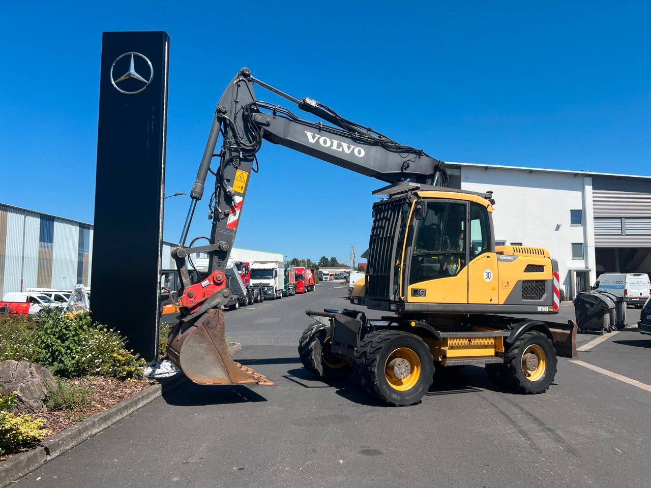 Volvo EW160D / 2014 / 1xTieflöffel / Forstschutzgitter - Pelle sur pneus: photos 1 Volvo EW160D / 2014 / 1xTieflöffel / Forstschutzgitter - Pelle sur pneus: photos 1