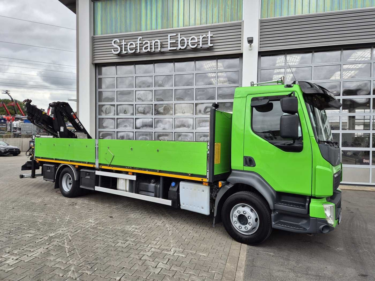 Volvo FL 42 R Kran Hiab XS 088 Funk bis 14 m! Kamera - Camion grue: photos 5 Volvo FL 42 R Kran Hiab XS 088 Funk bis 14 m! Kamera - Camion grue: photos 5