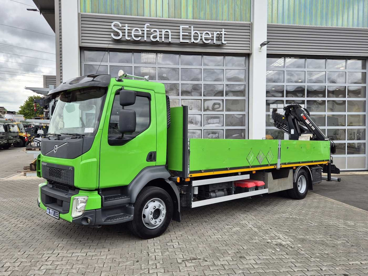 Volvo FL 42 R Kran Hiab XS 088 Funk bis 14 m! Kamera - Camion grue: photos 4 Volvo FL 42 R Kran Hiab XS 088 Funk bis 14 m! Kamera - Camion grue: photos 4