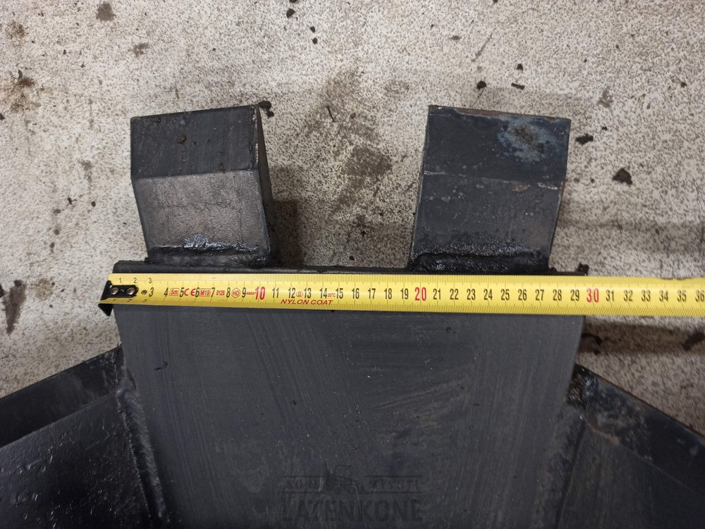 Godet pour Engins de chantier Laten Pelto-ojakauha 300L ilman kiinnikettä 5-8ton: photos 11