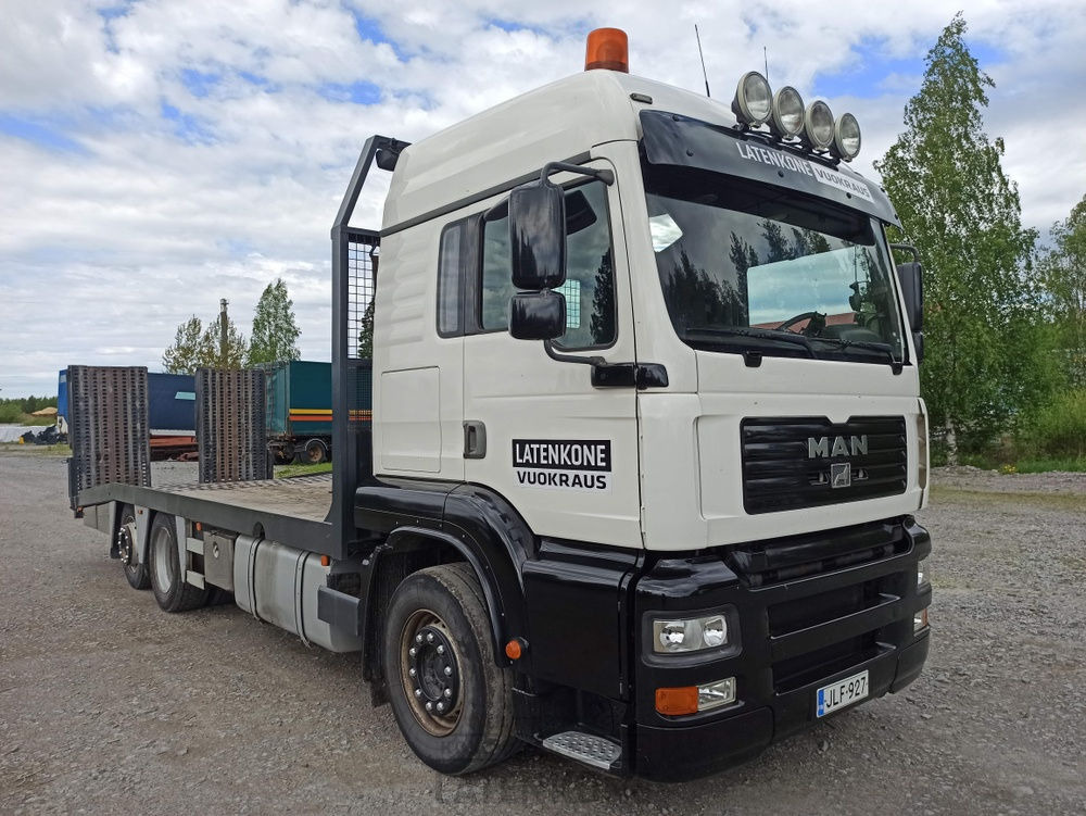 MAN TGA 6x2 koneenkuljetusauto - Camion porte-voitures: photos 1 MAN TGA 6x2 koneenkuljetusauto - Camion porte-voitures: photos 1