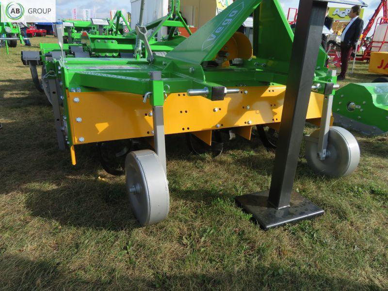 Bomet rotary tiller Vega U540, 1,8 m - Rotavator: photos 1 Bomet rotary tiller Vega U540, 1,8 m - Rotavator: photos 1