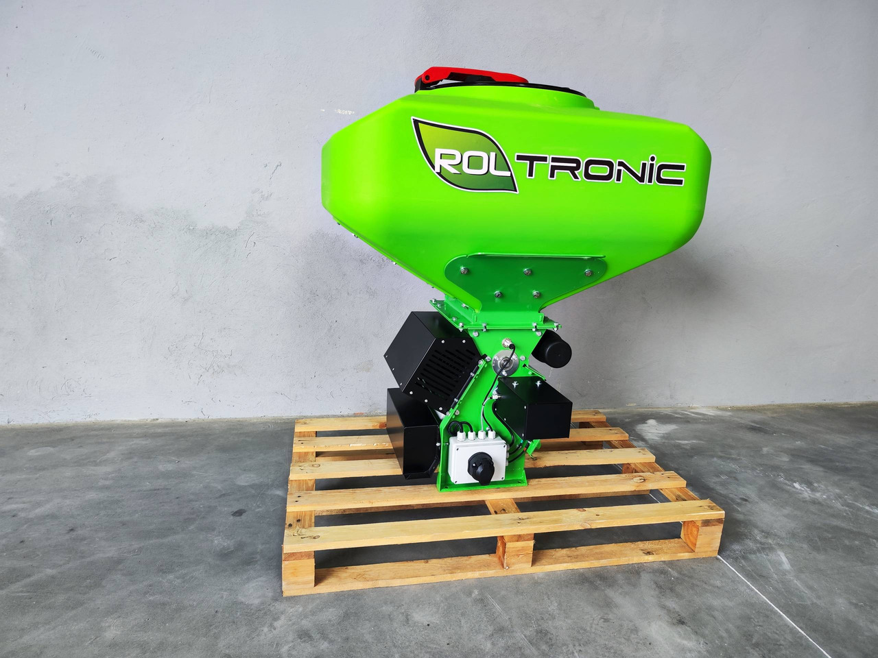 Catch Crop Seeder ROL-TRONIC SP-2 200l - Distributeur d'engrais: photos 2 Catch Crop Seeder ROL-TRONIC SP-2 200l - Distributeur d'engrais: photos 2