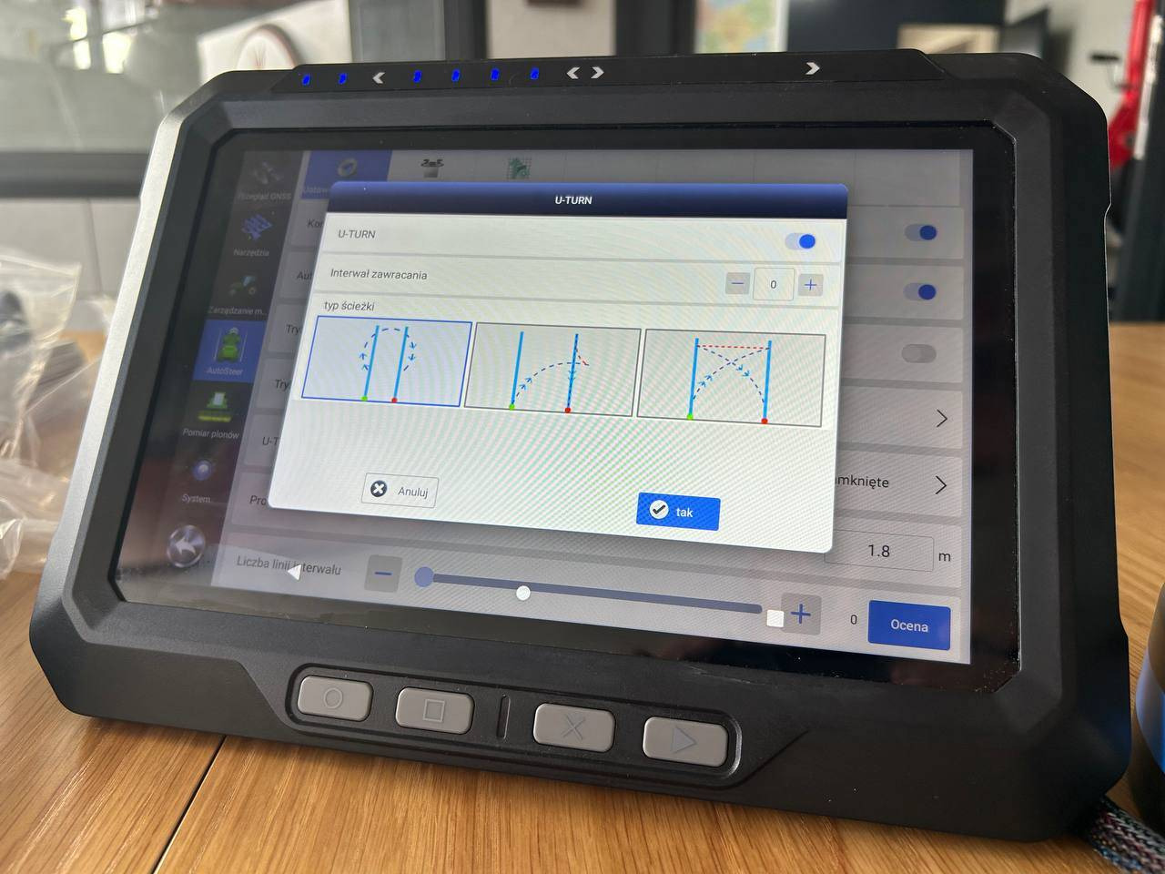 DOKEN AF305 ? Profesjonalna Nawigacja Rolnicza RTK 2,5 cm - Système de navigation pour Machine agricole: photos 5 DOKEN AF305 ? Profesjonalna Nawigacja Rolnicza RTK 2,5 cm - Système de navigation pour Machine agricole: photos 5