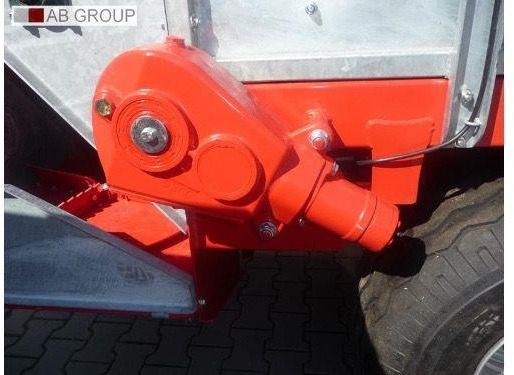 Gomar orchard manure and lime spreader GR35, 3.5 t - Epandeur à fumier: photos 4 Gomar orchard manure and lime spreader GR35, 3.5 t - Epandeur à fumier: photos 4