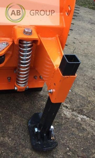 Inter-Tech hydraulic snow plough PSSHV-02, 2.1 m - Lame à neige pour Machine agricole: photos 3 Inter-Tech hydraulic snow plough PSSHV-02, 2.1 m - Lame à neige pour Machine agricole: photos 3