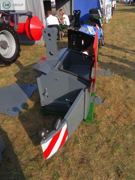Kaber weight with underrun protection 700 kg - Contrepoids pour Machine agricole: photos 3 Kaber weight with underrun protection 700 kg - Contrepoids pour Machine agricole: photos 3