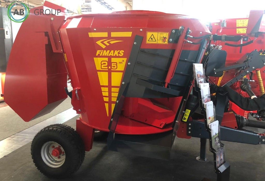 Mixer feeder Fimaks 2.5 m3 - Mélangeuse: photos 1 Mixer feeder Fimaks 2.5 m3 - Mélangeuse: photos 1