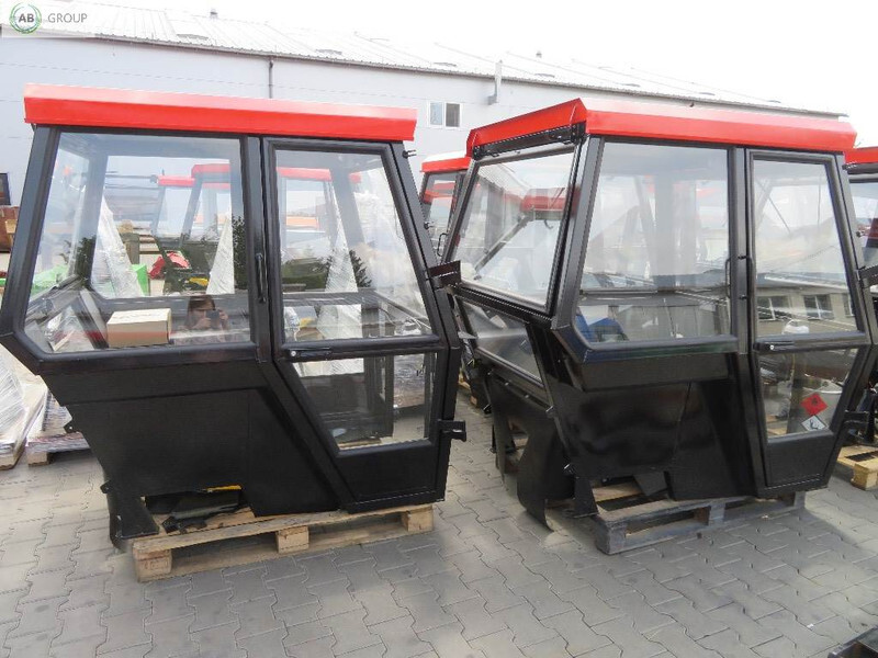 Koja kabina ciągnikowa do C-330 - Pièces de rechange pour Machine agricole: photos 3 Koja kabina ciągnikowa do C-330 - Pièces de rechange pour Machine agricole: photos 3