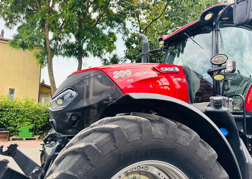 Case IH Optum 300 - Tracteur agricole: photos 1 Case IH Optum 300 - Tracteur agricole: photos 1