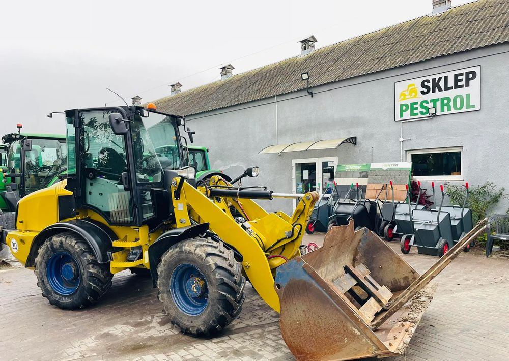 Caterpillar 908H - Chargeuse sur pneus: photos 2 Caterpillar 908H - Chargeuse sur pneus: photos 2