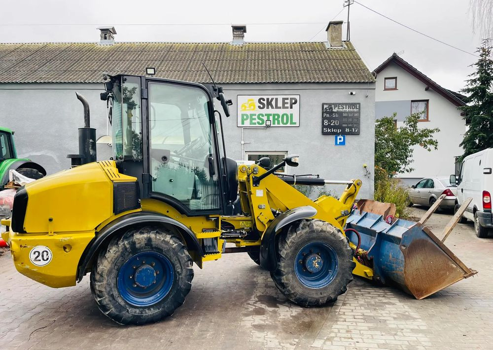 Caterpillar 908H - Chargeuse sur pneus: photos 5 Caterpillar 908H - Chargeuse sur pneus: photos 5