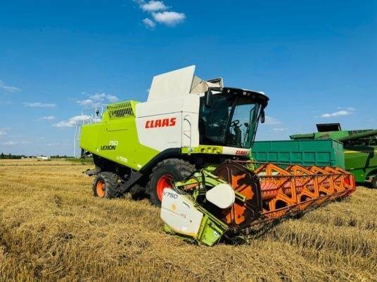 Claas LEXION 750 APS HYBRID - Moissonneuse-batteuse: photos 2 Claas LEXION 750 APS HYBRID - Moissonneuse-batteuse: photos 2