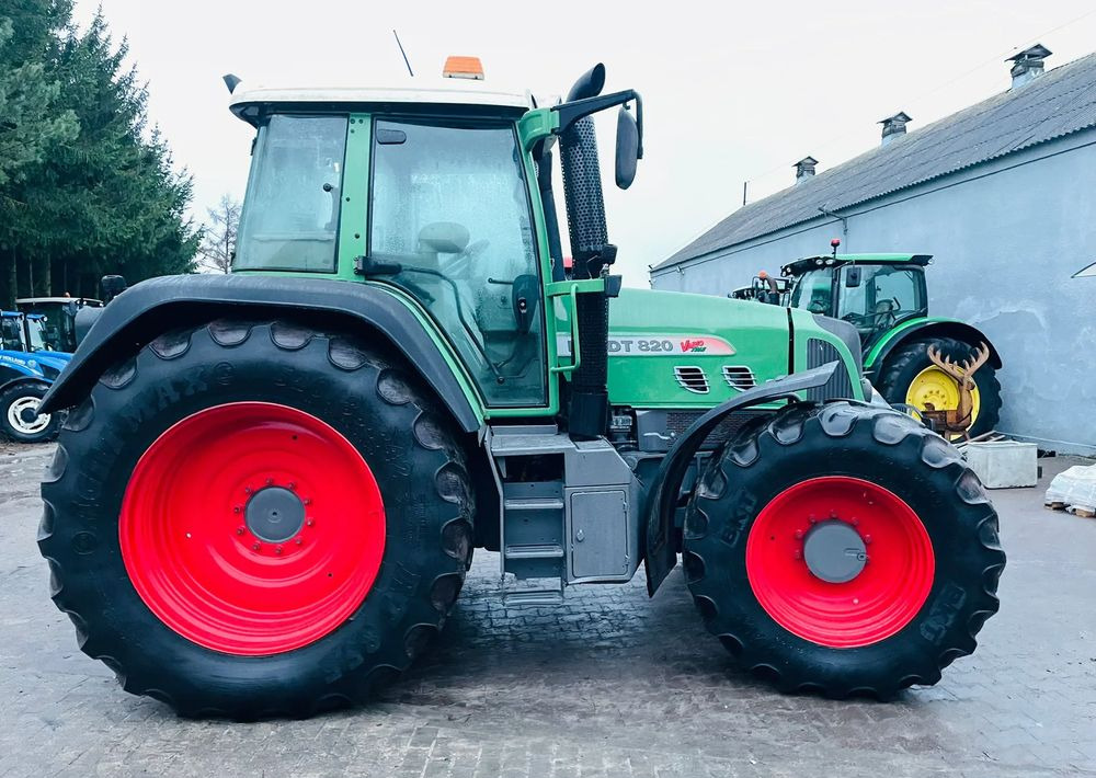 Fendt 820 - Tracteur agricole: photos 5 Fendt 820 - Tracteur agricole: photos 5