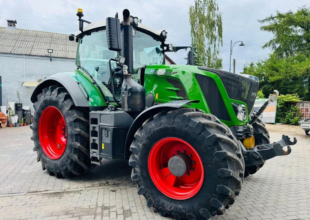 Fendt 828 Vario Profi Plus - Tracteur agricole: photos 3 Fendt 828 Vario Profi Plus - Tracteur agricole: photos 3