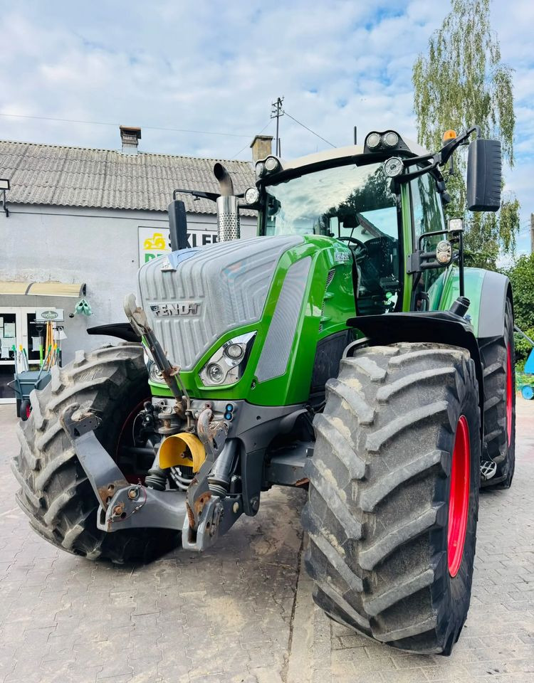 Fendt 828 Vario Profi Plus - Tracteur agricole: photos 1 Fendt 828 Vario Profi Plus - Tracteur agricole: photos 1