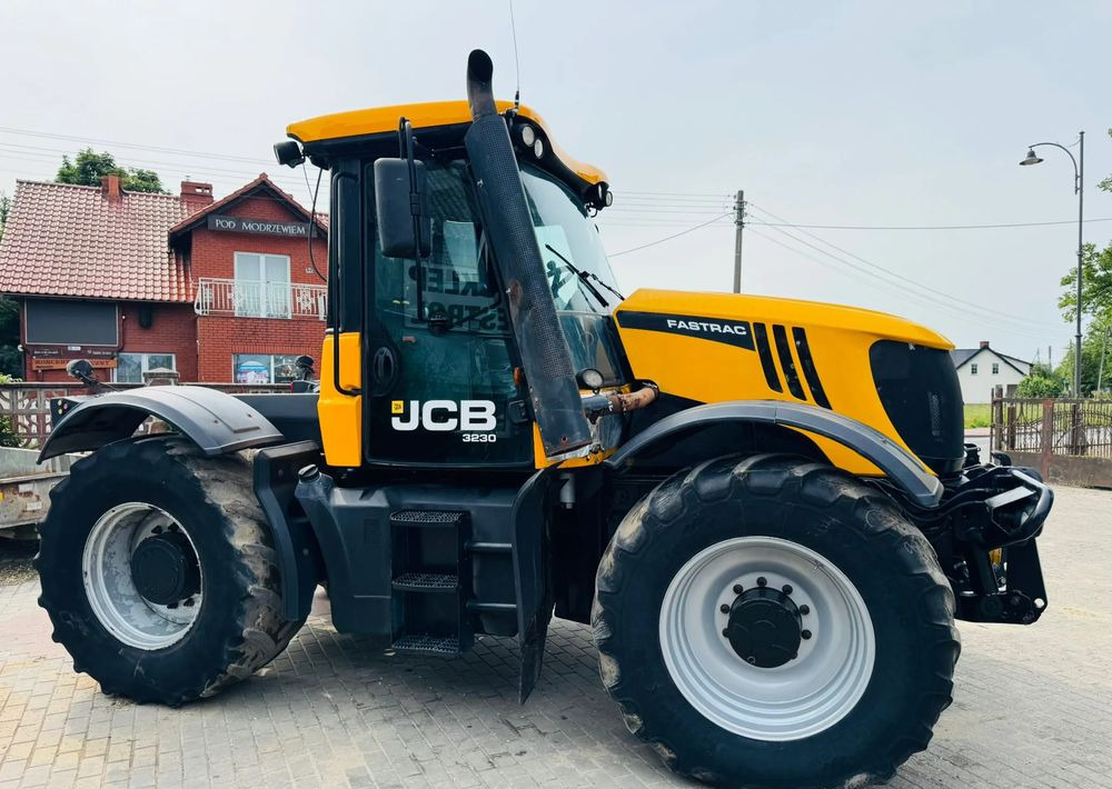 JCB FASTRAC 3230 - Tracteur agricole: photos 2 JCB FASTRAC 3230 - Tracteur agricole: photos 2