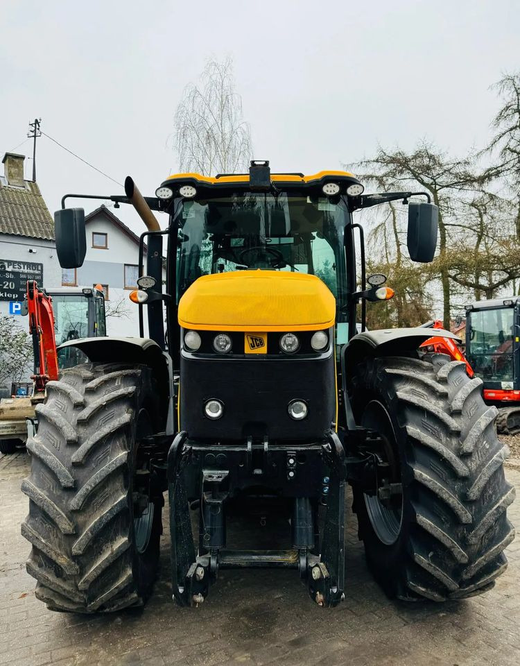 JCB FASTRAC 4220 - Tracteur agricole: photos 2 JCB FASTRAC 4220 - Tracteur agricole: photos 2