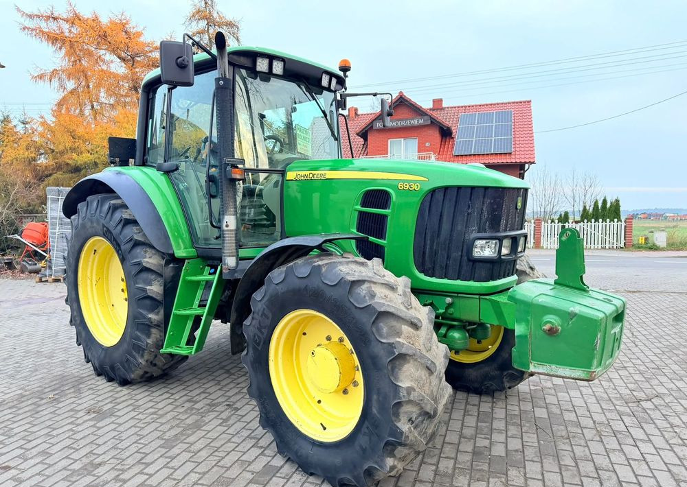 John Deere 6930 - Tracteur agricole: photos 1 John Deere 6930 - Tracteur agricole: photos 1