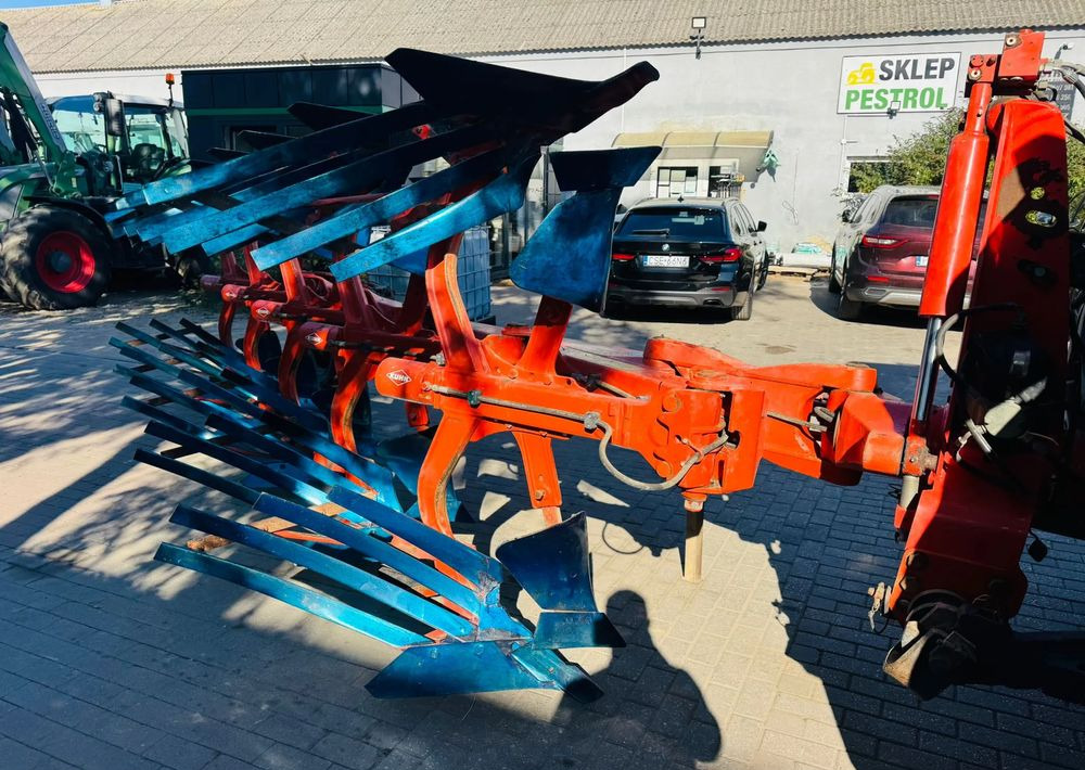 Kuhn Vari Manager 151 - Charrue: photos 2 Kuhn Vari Manager 151 - Charrue: photos 2