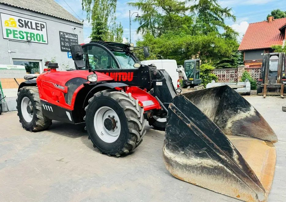 Manitou 741-140 V+ PREMIUM - Chariot télescopique: photos 3 Manitou 741-140 V+ PREMIUM - Chariot télescopique: photos 3