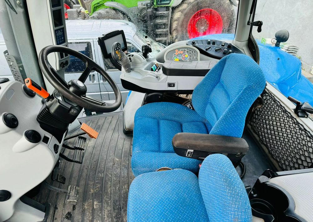 Tracteur agricole New Holland T8.390: photos 10