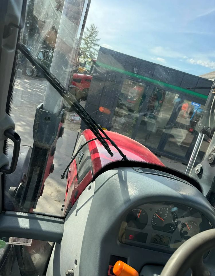 Tracteur agricole Valtra N101: photos 16