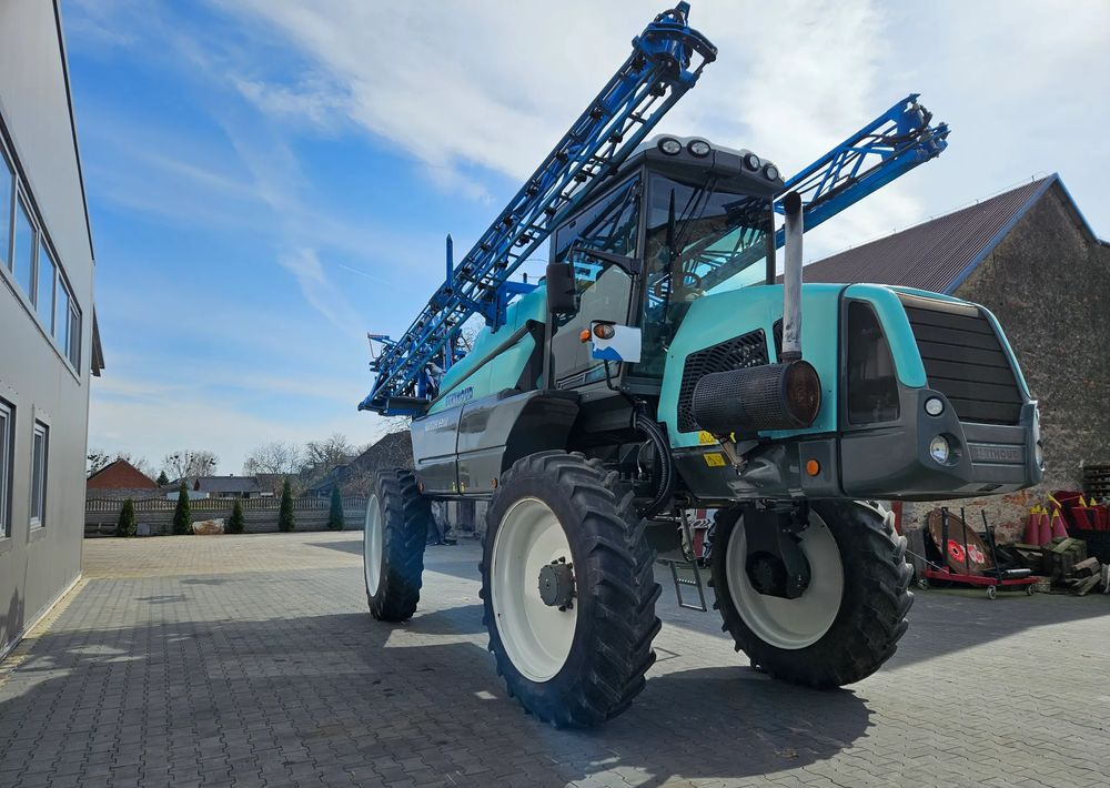 Berthoud Raptor 4200 D.P. TRONIC - Pulvérisateur: photos 2 Berthoud Raptor 4200 D.P. TRONIC - Pulvérisateur: photos 2