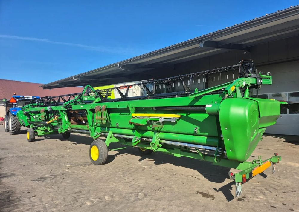 John Deere 640 EX PF635 - Moissoneuse: photos 5 John Deere 640 EX PF635 - Moissoneuse: photos 5