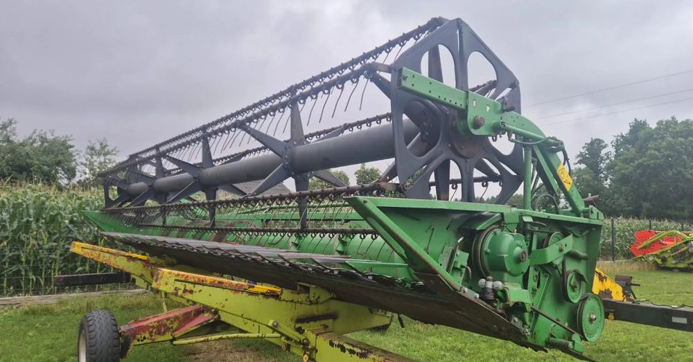 John Deere 922 - Moissoneuse: photos 1 John Deere 922 - Moissoneuse: photos 1