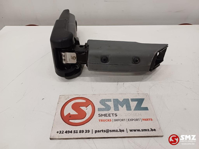 Caterpillar Armrest left Caterpillar - Cabine et intérieur pour Camion: photos 3 Caterpillar Armrest left Caterpillar - Cabine et intérieur pour Camion: photos 3