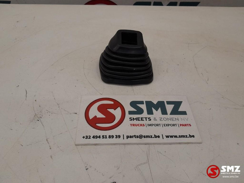 Caterpillar Boot right Caterpillar - Cabine et intérieur pour Matériel de manutention: photos 2 Caterpillar Boot right Caterpillar - Cabine et intérieur pour Matériel de manutention: photos 2