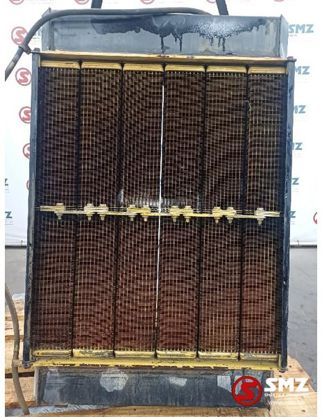 Caterpillar Occ radiator D6M Caterpillar - Radiateur: photos 2 Caterpillar Occ radiator D6M Caterpillar - Radiateur: photos 2