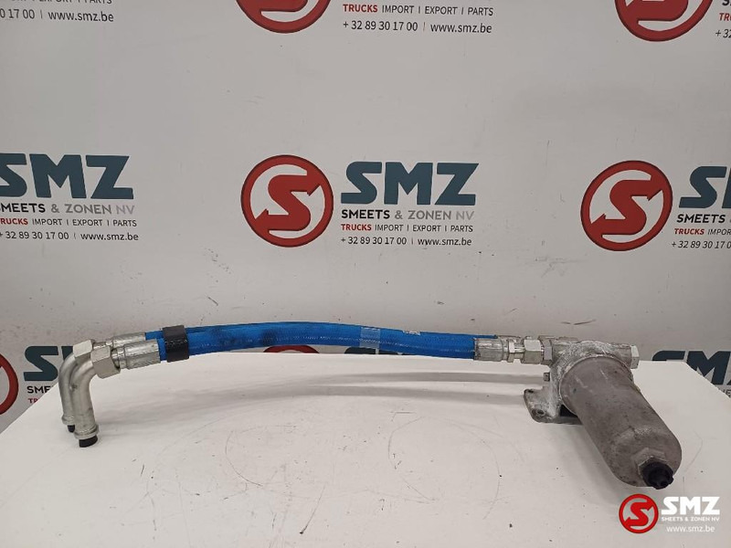 Caterpillar Oil filter + high temperature hose Caterpillar - Filtre à huile pour Matériel de manutention: photos 1 Caterpillar Oil filter + high temperature hose Caterpillar - Filtre à huile pour Matériel de manutention: photos 1