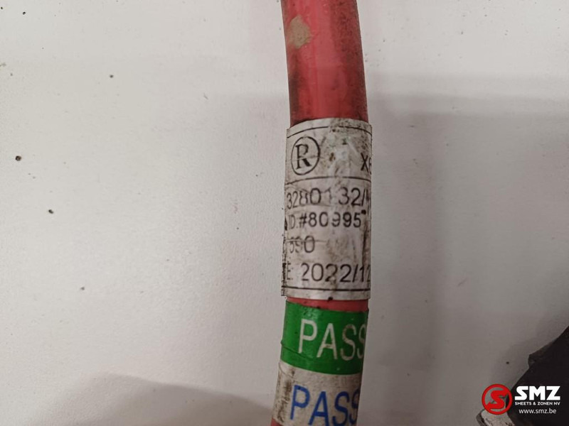 Caterpillar Set of battery cables Caterpillar - Câble/ Fil pour Matériel de manutention: photos 3 Caterpillar Set of battery cables Caterpillar - Câble/ Fil pour Matériel de manutention: photos 3