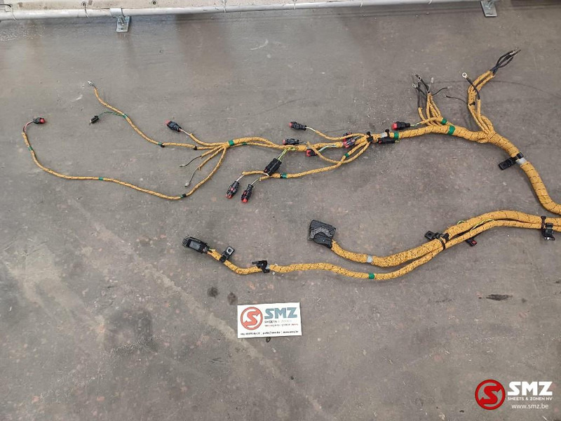 Caterpillar Wiring harness chassis Caterpillar - Câble/ Fil pour Matériel de manutention: photos 2 Caterpillar Wiring harness chassis Caterpillar - Câble/ Fil pour Matériel de manutention: photos 2