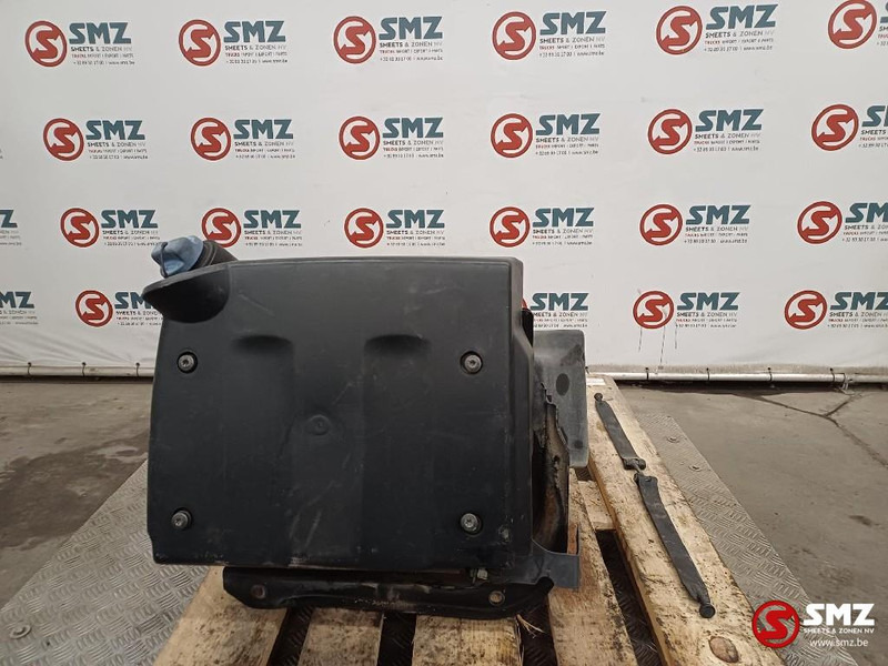 DAF Occ AdBluetank 60 L met vlotter DAF - Préparation du carburant pour Camion: photos 4 DAF Occ AdBluetank 60 L met vlotter DAF - Préparation du carburant pour Camion: photos 4