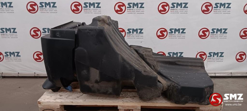 DAF Occ AdBluetank 90L Euro 6 DAF - Préparation du carburant pour Camion: photos 1 DAF Occ AdBluetank 90L Euro 6 DAF - Préparation du carburant pour Camion: photos 1